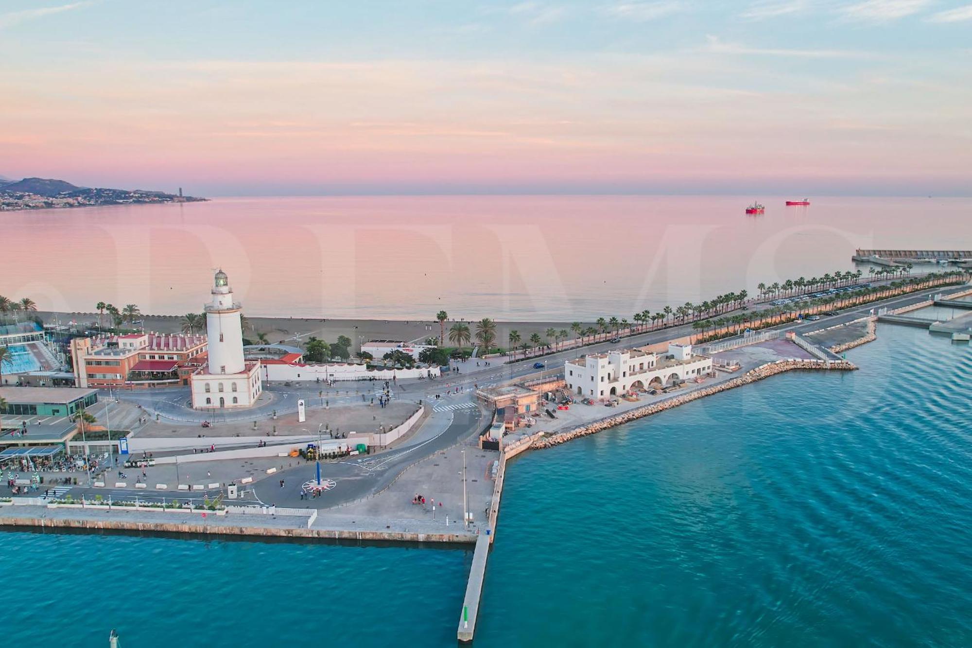 Idyllic And Spacious With Parking - Center By Rems * Málaga